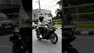 Bajaj pulsar RS 200 👀💙✨...🧚🏻&zwj;♀️ WhatsApp status Tamil #rs200 #automobile #pulsarrs200lovers