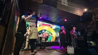 DAN PETRY/ANOTHER BRICK IN THE WALL BY PINK FLOYD @ THE SMOKEHOUSE ON MAIN IN SANTA CLARITA CA...