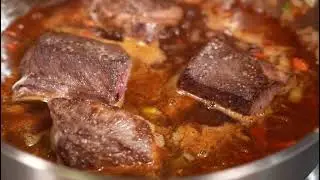 Tender Red Wine Braised Short Ribs