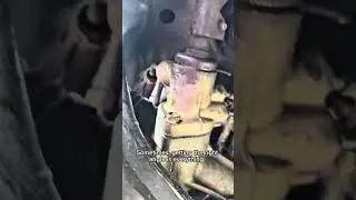 Power steering pressure hose removal on a 2008 Toyota Tundra 5.7L #mechanic #fyp #explore