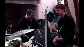 Queens of the Stone Age - Regular John live @ KUPD 1999