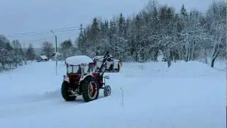 Snöröjning med Volvo BM350