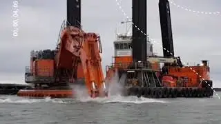 Muddring i Hargs Hamn