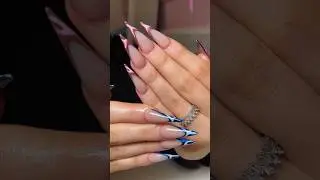 Short stiletto nails??? 😳 #stilettonails #frenchtipnails #chromenails #acrylicnails #bluenails #art