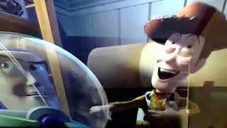 BUZZ, LOOK AN ALIEN! (Meme Style)