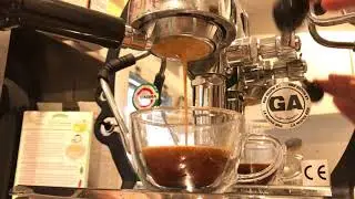 La Nuova Era Cuadra Bottomless Portafilter E&B LAB basket