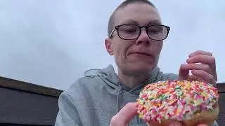 Sweet eats - tasting of a celebration bismark (Top Pot Doughnuts) | 16 February 2025
