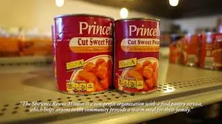 FireLake Discount Foods Thanksgiving donations to Shawnee Rescue Mission