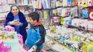 ‏قضينا آخر يوم في السنة في اكبر مول وجبنة العاب كتير انبسطنا 🎁🎊🎉🎄￼ حطوني لايك واشتراك