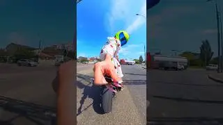 Отпустила руки на МОТОЦИКЛЕ..😅 Когда думалам, что это ПОМОЖЕТ😂 #motoraido #bikelover #мото