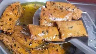 मेथी और आटे से बनाये इतना क्रिस्पी और चटपटा नाश्ता सब पूछेंगे कैसे बनाया l Crispy aalu ka nashta 😋