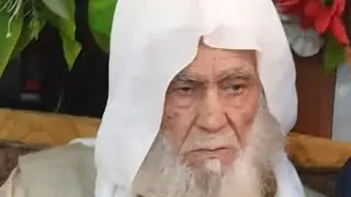 المداح فضيلة الشيخ محمد فصيح الجميلي في الزاوية الرفاعية في حلب عام 2008