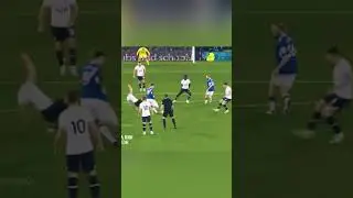 Забил почти с середины поля #football #sports #messi #ronaldo #goal #fifa #mbappe #shorts