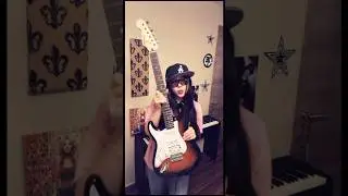 &ldquo;Jaa!&rdquo; having FUN with my GUITAR😻🎸 #tokiohotel #tomkaulitz #guitar #dance #music #2000s