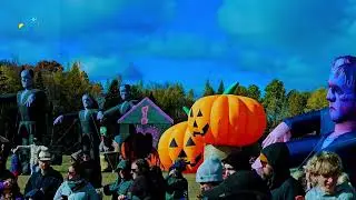 Pumpkin Fest in Huntsville near Sudbury 🎃  Fall Fun in Ontario for Newcomers to Canada