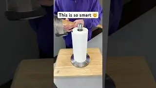 How to use a roll of paper towels 🤯 #hometips #homehacks #kitchenhacks #lifetips #lifehacks