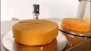 Ultrasonic cake cutting machine, cut the bread,thousand layer cake bread slicer,#cuttingmachine