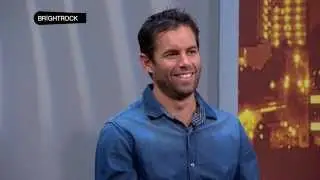 E08: Neil McKenzie chose batting or Kerry McGregor