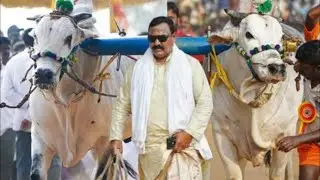 గురజాల #సీనియర్స్ విభాగం7 వ SSR BULLS సుంకే సురేందర్ రెడ్డి గారు గౌరవ ఏ ఎస్ పి హుజూర్నగర్ సూర్యాపేట