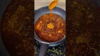 Slurp-worthy Spicy Garlic Sesame Beef Noodles (Too good for meal prep)