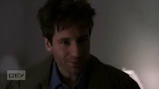 The X-Files - NSA Agents Storm Mulder and Scully&rsquo;s Motel Room (S1E4)