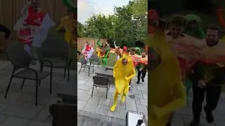 Я нашел их у себя на заднем дворе!!