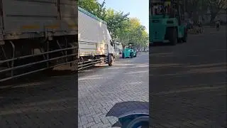 ada truk box dan forklif #truck #trukbox #trukmania #forklift #basuri #shorts