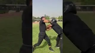 Road Fight With Commando #commandofitnessclub #missionsavenirbhaya #selfdefence #shorts