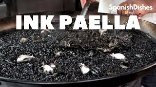 Paella with Squid Ink #seafoodpaella