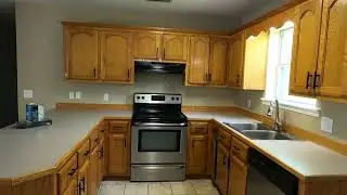 DALE VALOR A TU CASA ,Surprising Kitchen Refresh: Easy Cabinet Painting DIY 2025