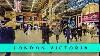 London early morning Victoria to Embankment via Underground