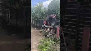 Монтаж забора из профнастила в горизонтальном положении, ral 7024