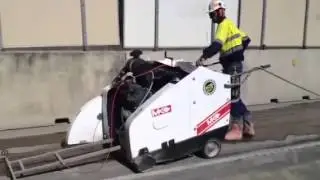 MK Diamond MK 6000 Concrete Saw