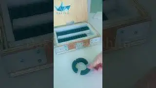 Three petal graphite ring