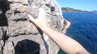 Deep water solo traverse in La Piade, France with Lukas and Magnus.