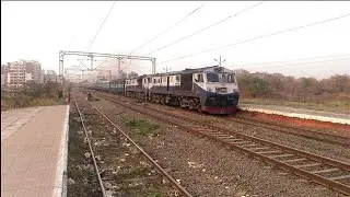 Accelerating WDP3A twins KCVL SF meets Decelerating WAG7 Concor Freight