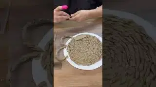 Recycled brown paper DIY placemat #diycrafts #crafting #recycledcrafts #howto #craftideas #shorts
