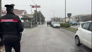 Incidente stradale a Savignano rischia di travolgere una passante e si schianta contro le altre auto