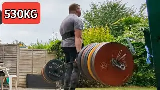 Unknown Man Lifted 530KG Without A Suit