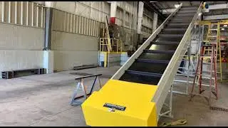 Cleated Incline Belt Conveyor with Metal Detector