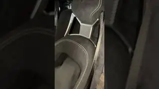 FORD GT INTERIOR IS TIMELESS!