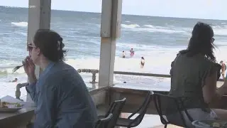 Labor Day Weekend brings influx of locals and tourists to Virginia Beach Oceanfront