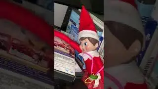 ✨Sneaky! 🎅🧝&zwj;♀️✨ #3daychallenge #newyearresolution #2024 #collectiveconsciousness