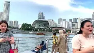 Strolling @ Merlion Park in Singapore