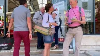 Rencontre  au march&eacute; des Halles d'Angoul&ecirc;me avec l'&eacute;quipe St&eacute;phane Plaza Immobilier d'Angoul&ecirc;me