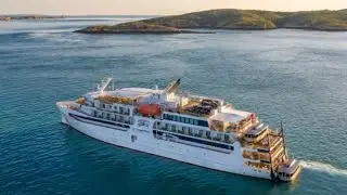 Cruise ship runs aground off PNG coast