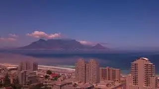 Mist Rolls in over Table Bay, Table Mountain floating over Cape Town