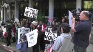 Raw Video: Outside Conrad Murray Trial