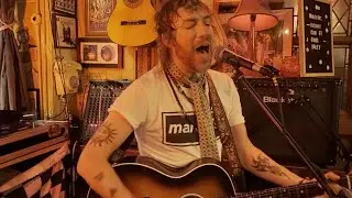 We're Still Dreaming - Chris Daley, live acoustic version at The Marquis