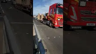 Volvo low loader